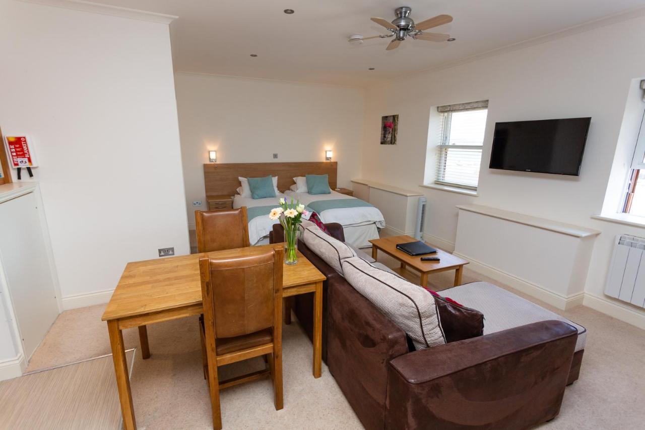 Porthole Suites St Aubin Buitenkant foto