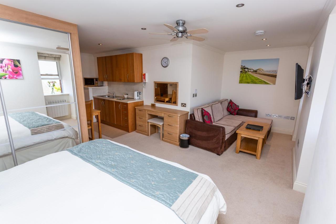 Porthole Suites St Aubin Buitenkant foto