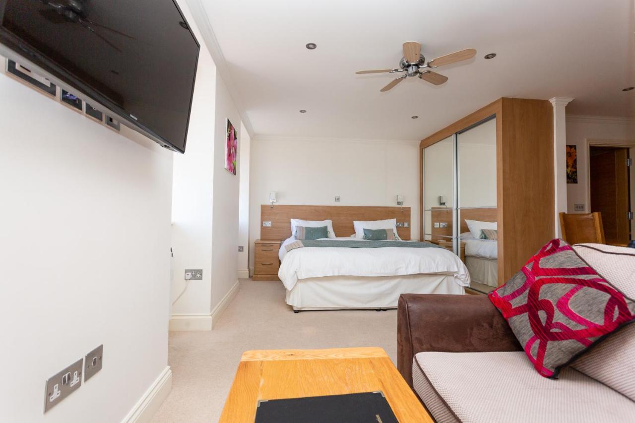 Porthole Suites St Aubin Buitenkant foto