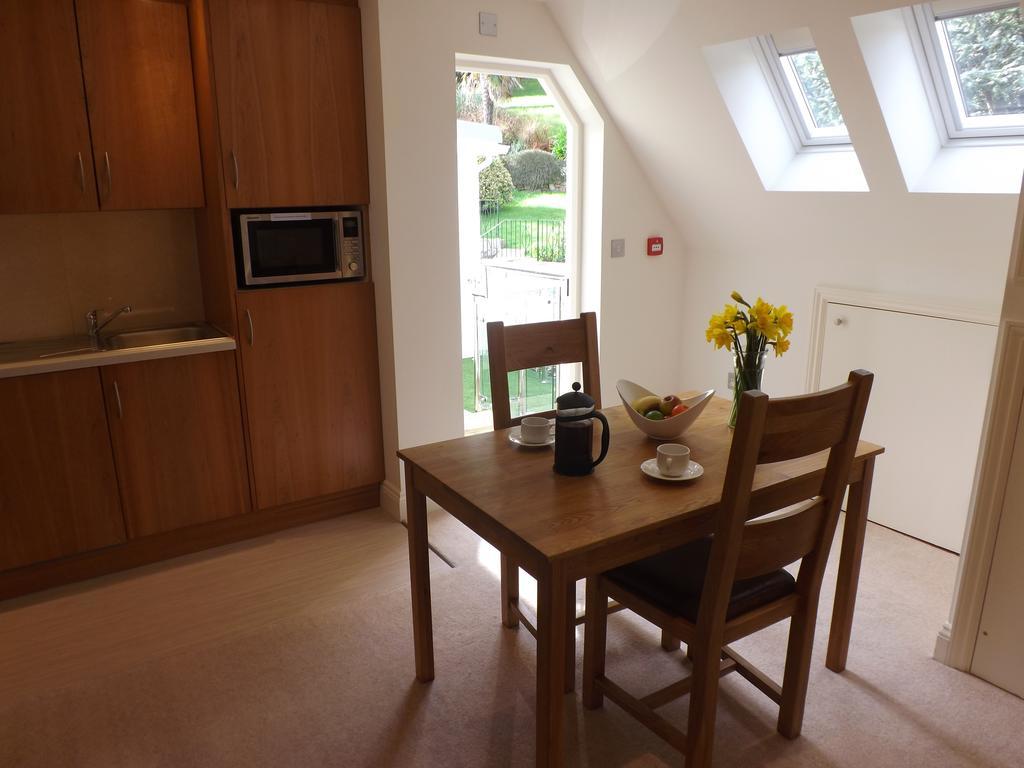 Porthole Suites St Aubin Kamer foto