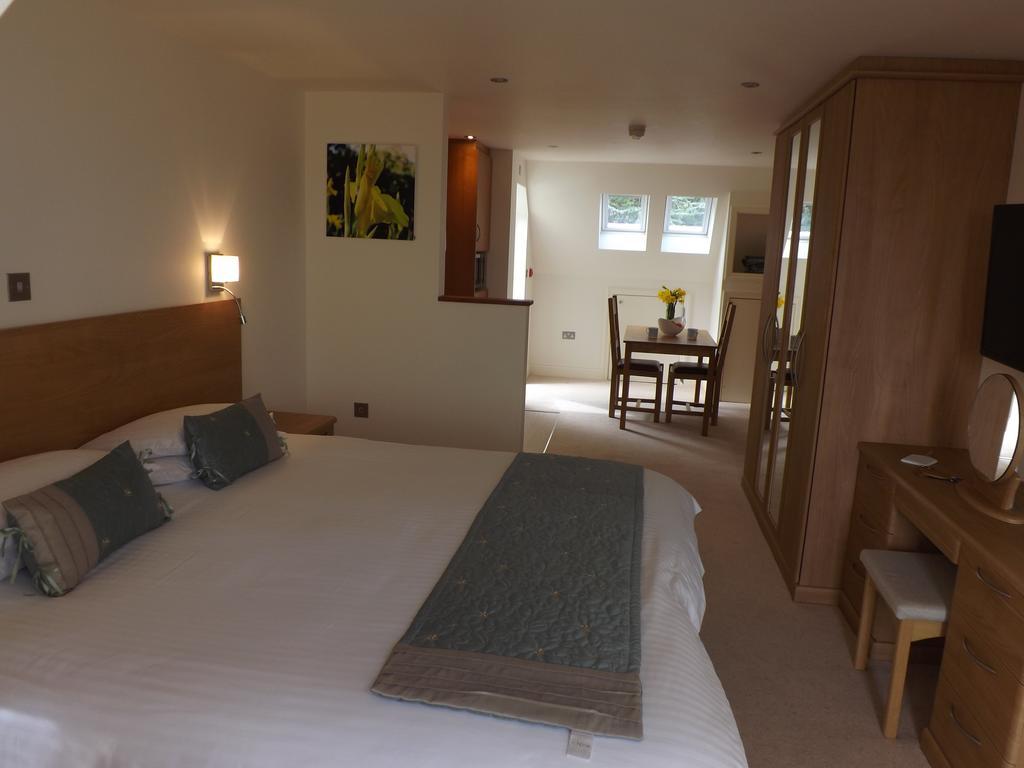 Porthole Suites St Aubin Kamer foto